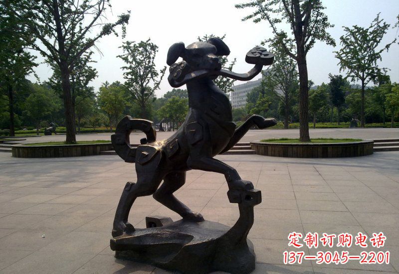 安阳公园动物如意小狗铜雕