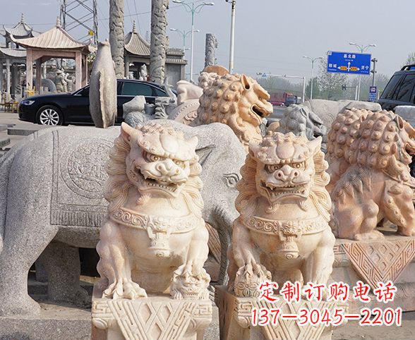 安阳公园动物晚霞红狮子石雕