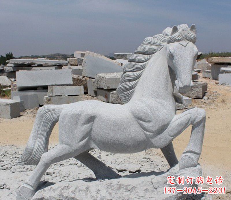 安阳公园动物小马雕塑