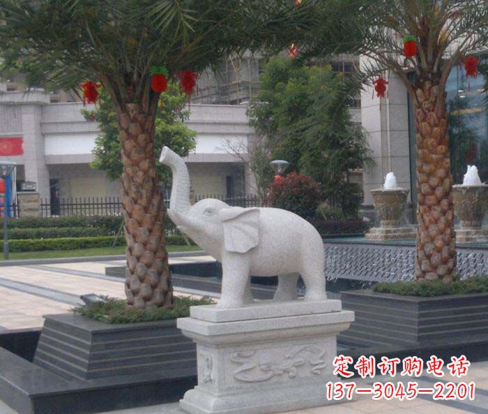 安阳公园动物小象石雕