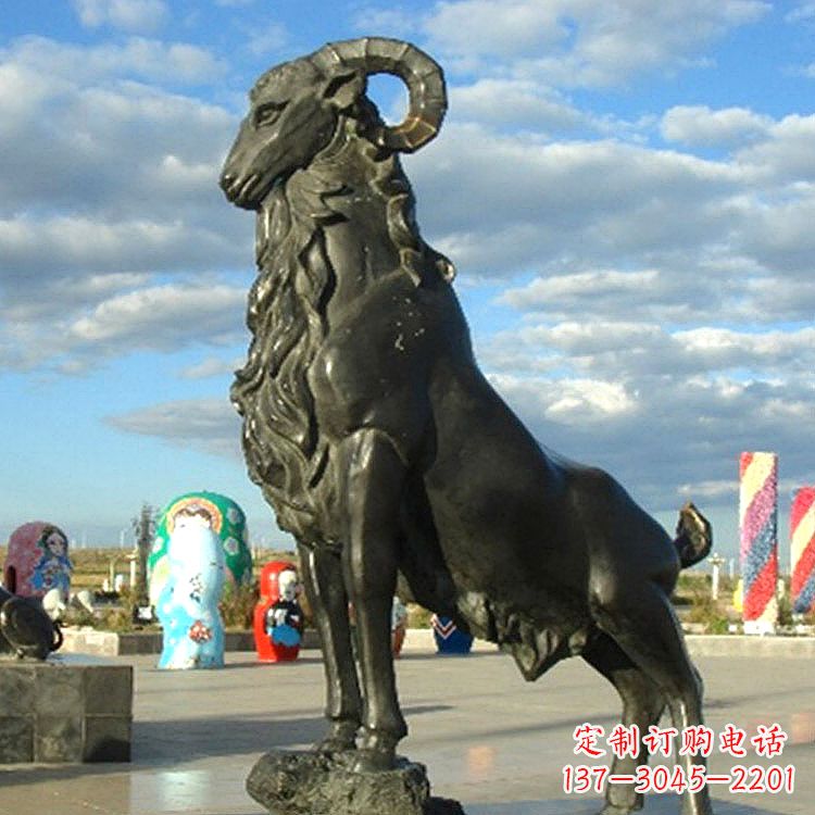 安阳公园广场登高山羊动物铜雕塑摆件