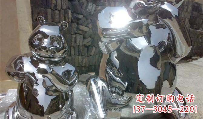 安阳真实不锈钢熊猫大型雕塑
