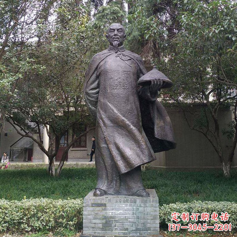 安阳传承晚清民族英雄林则徐精铸雕塑