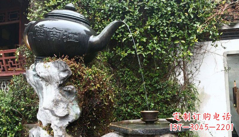 安阳铜雕茶壶，雕刻美景，带您开启新的旅程