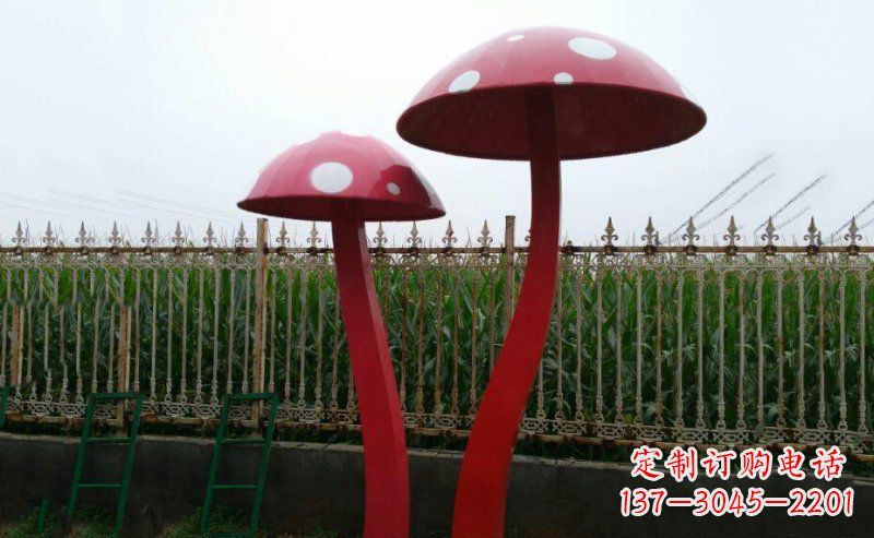 安阳精致蘑菇不锈钢雕塑
