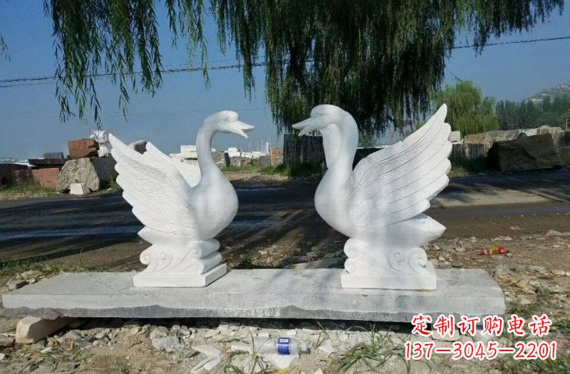 安阳浪漫传情——中领雕塑定制天鹅石雕
