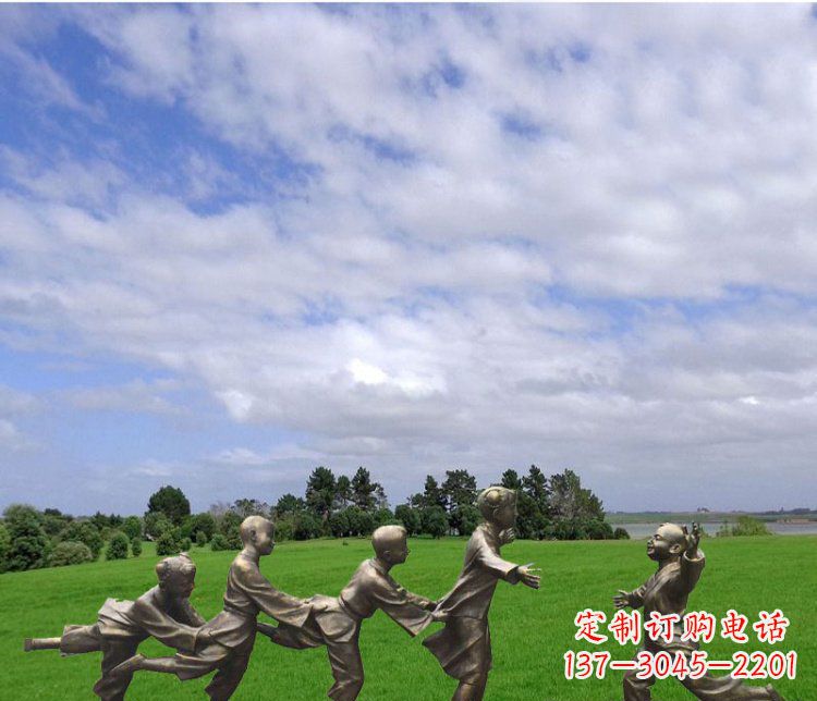 安阳铜雕老鹰抓小鸡游戏人物雕塑