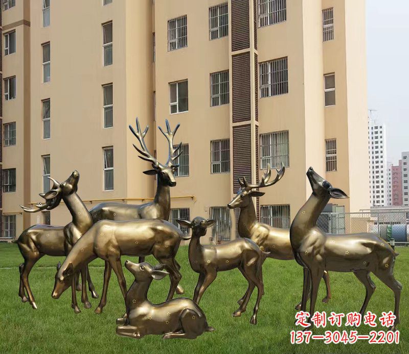 安阳高贵典雅的梅花鹿铜雕