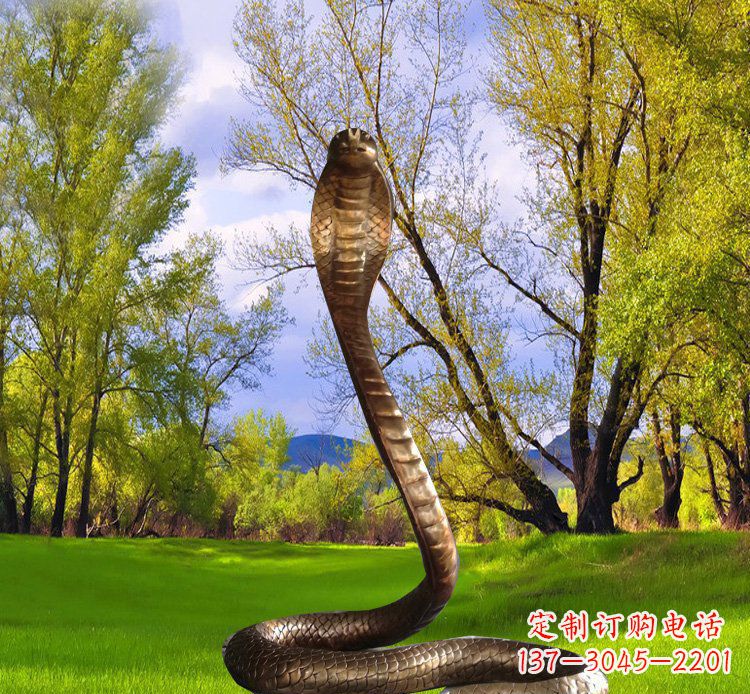安阳铜质眼镜蛇动物雕塑