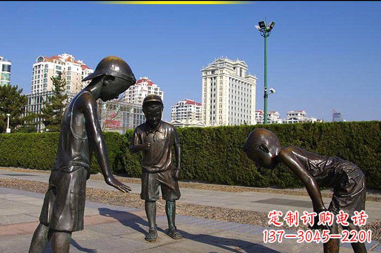 安阳玻璃钢陀螺雕塑