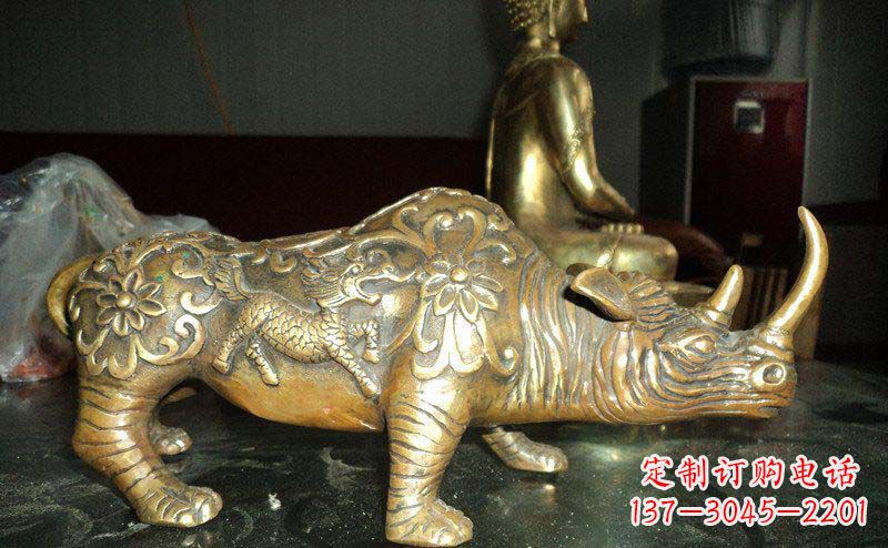 安阳中领雕塑犀牛铜雕
