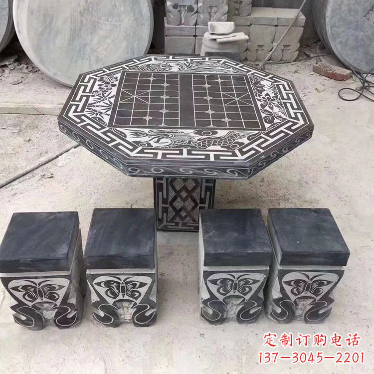 安阳中领雕塑精美的石桌凳雕塑