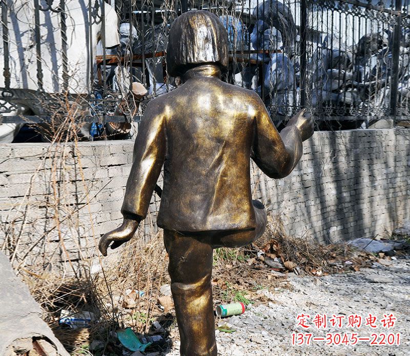 安阳纯正艺术——公园小女孩踢毽子铜雕