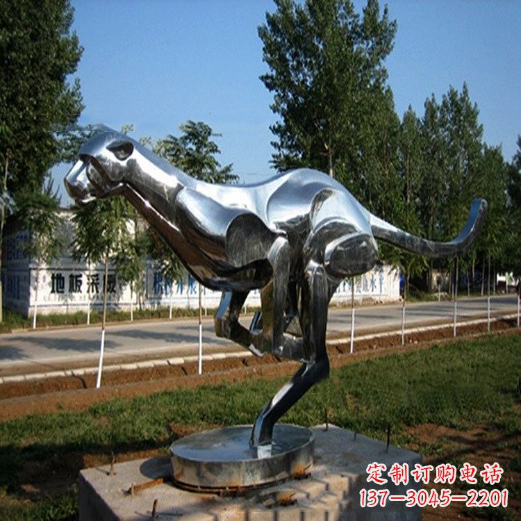 安阳活泼可爱的袋鼠拉丝不锈钢雕塑