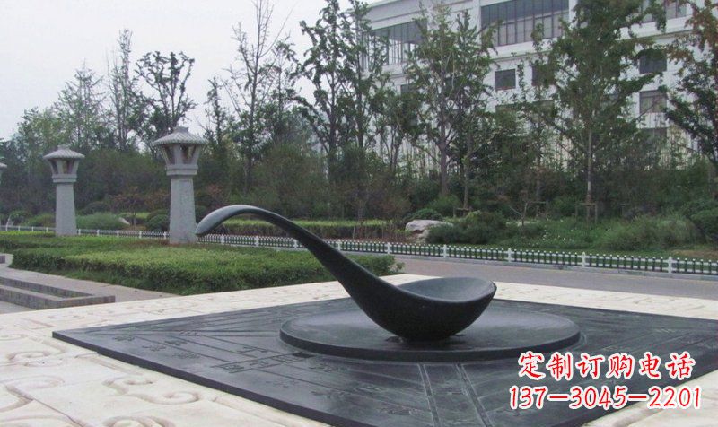 安阳中领雕塑指南针铜雕——定制你的独特景观