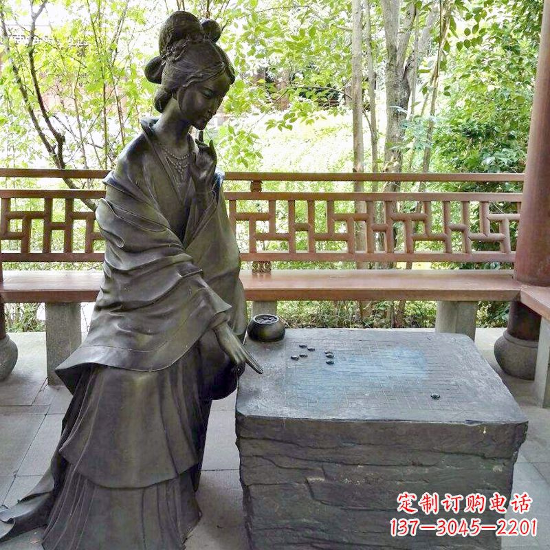 安阳艺术精灵西施下棋情景雕塑