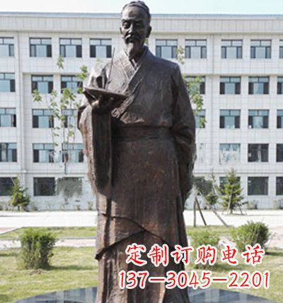 安阳传承古代珍贵文化—祖冲之铜雕塑