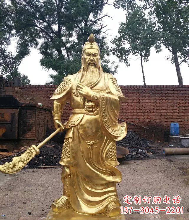安阳关公提刀武财神铜雕，展现神秘而又令人敬畏的力量