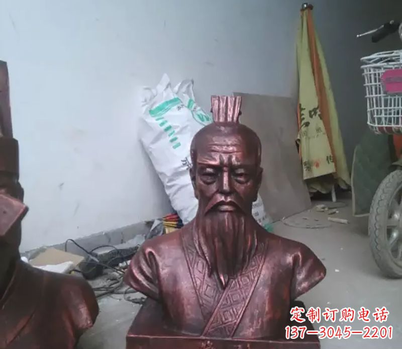 安阳管仲古代人物胸像铜雕，展现古代官僚风范