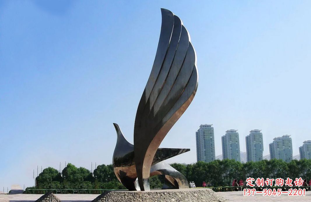 安阳中领雕塑:不锈钢抽象鸽子雕塑