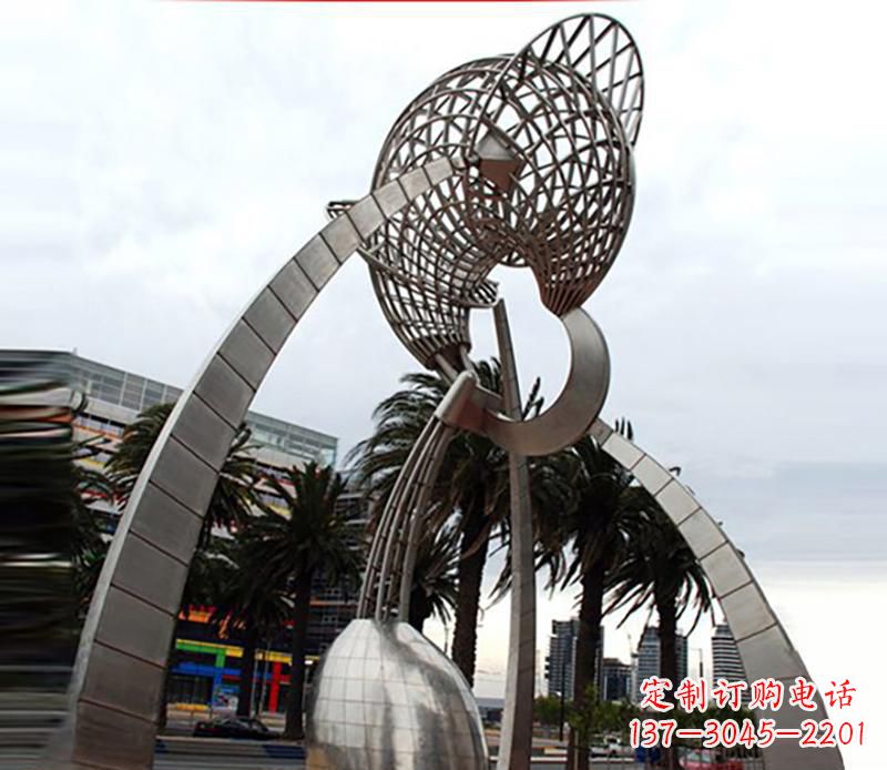 安阳汇聚海洋精髓,深邃且富有艺术感的不锈钢海螺雕塑
