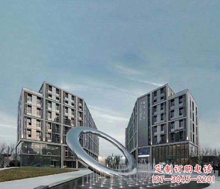 安阳完美和谐的圆环景观雕塑