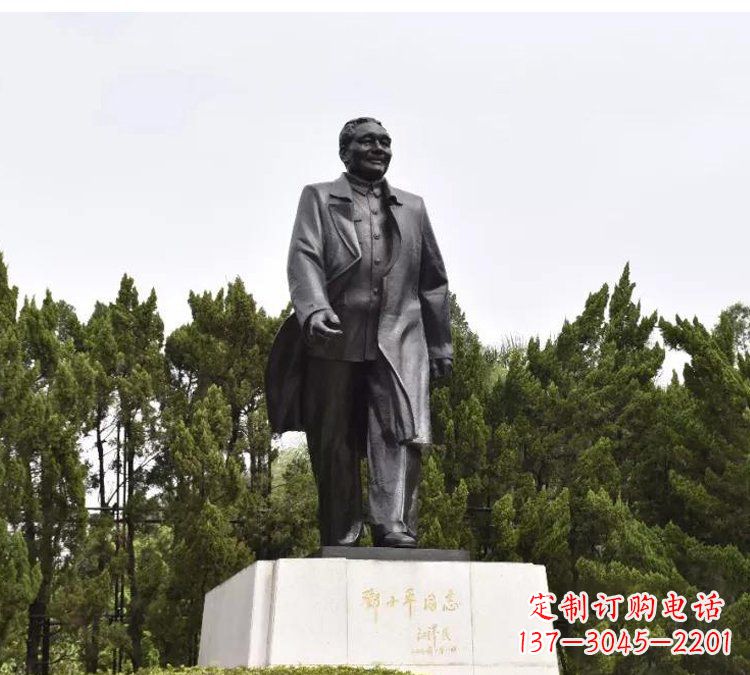 安阳尊贵经典,中国历史巨人邓小平铜雕