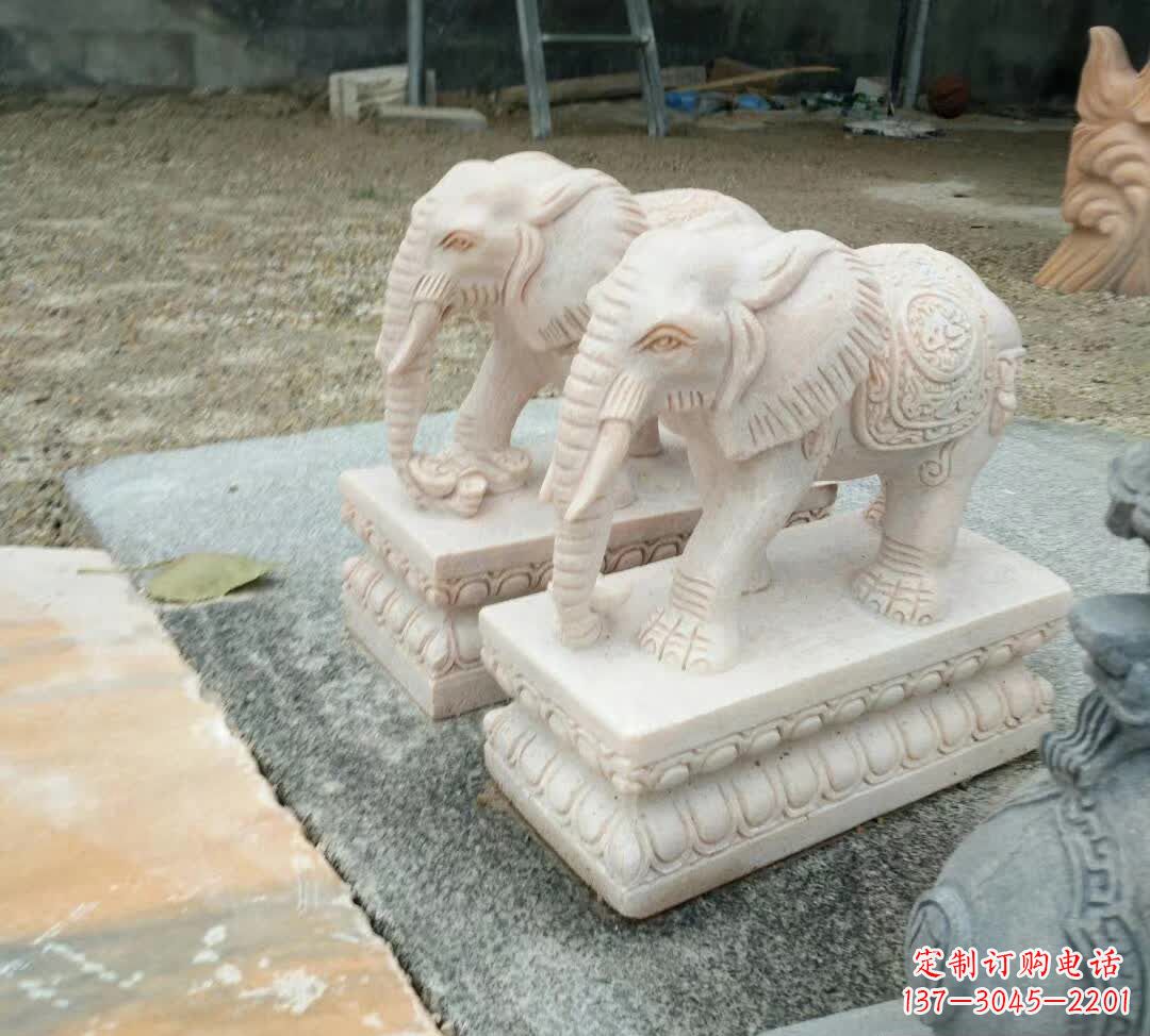 安阳汇聚大象精神的石雕大象
