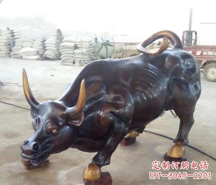 安阳牛玻璃钢仿铜动物雕塑-把动物雕塑带入生活