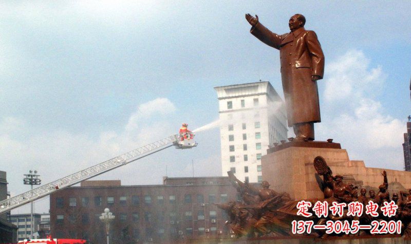 安阳精致雕塑,极致致敬——毛主席景观铜雕