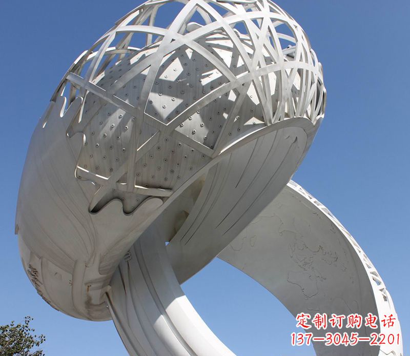 安阳艺术品级不锈钢戒指雕塑