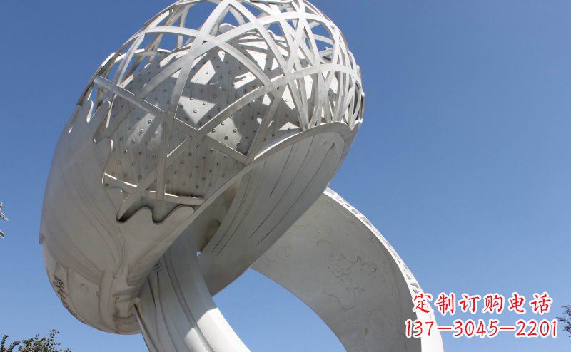 安阳中领雕塑珠宝戒指雕塑是一款以不锈钢为原材…