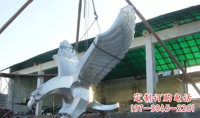 安阳高端大气老鹰不锈钢雕塑