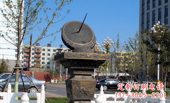 安阳中领雕塑专业定制日晷铜雕
