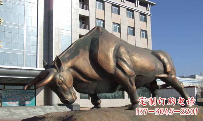 安阳拓荒牛铜雕塑——将历史传承到现代