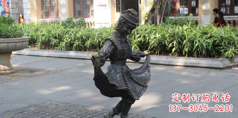 安阳中领雕塑推出的爱舞的小少女铜雕,以少女跳…