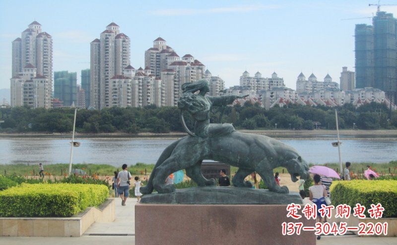 安阳中领雕塑:大型铜雕狮子,令您的景观更加出彩!