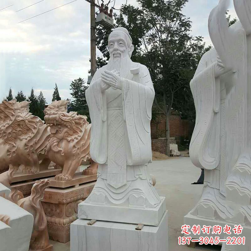 安阳海外的孔子雕像——展示中国文化的象征