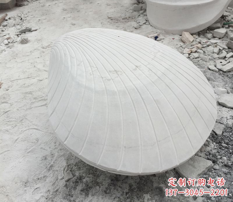 安阳用贝壳雕刻出美丽的汉白玉雕塑