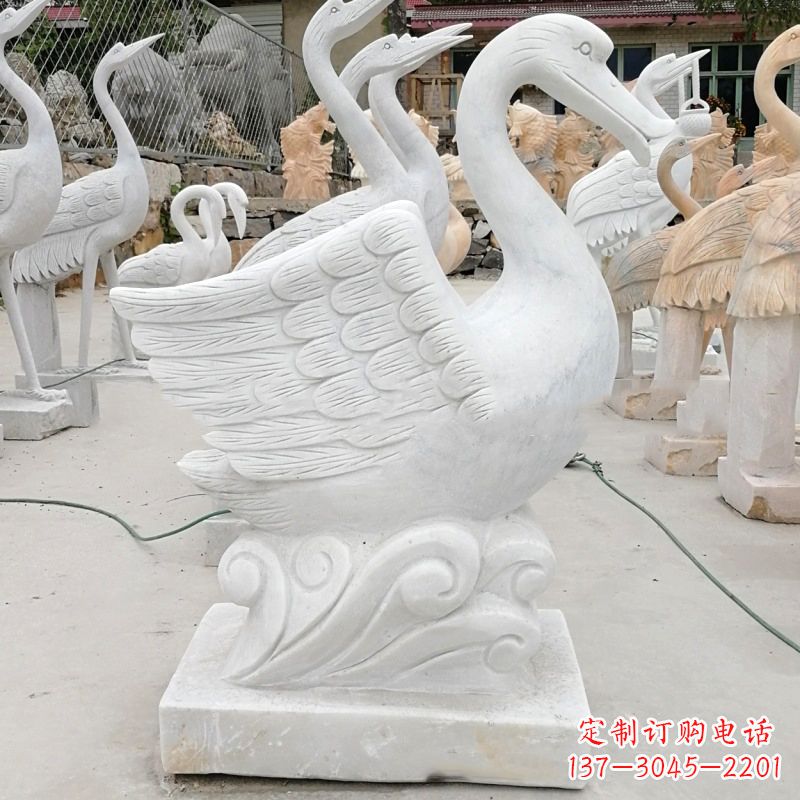 安阳中领雕塑:精美的吐水天鹅雕塑