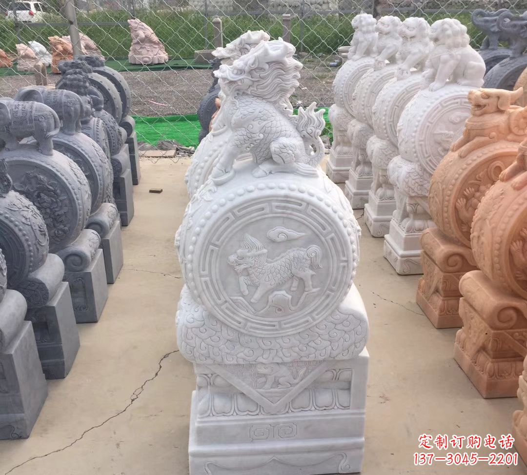 安阳展现高贵气质的经典麒麟雕塑