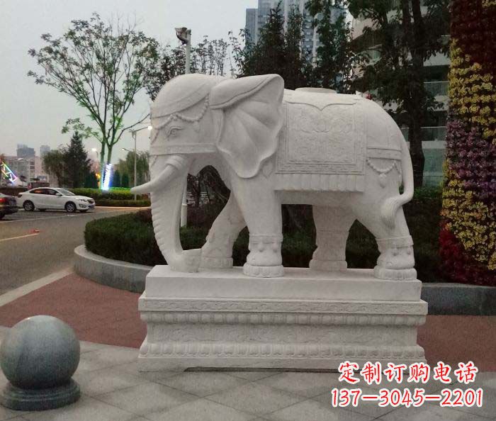 安阳高贵优雅的汉白玉大象雕塑