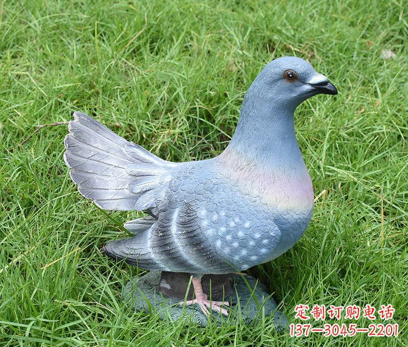 安阳传递和平信息的和平鸽雕塑