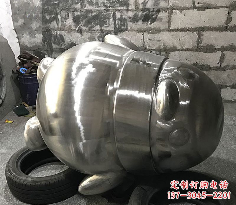 安阳户外企鹅雕塑,古典艺术精细工艺美化空间