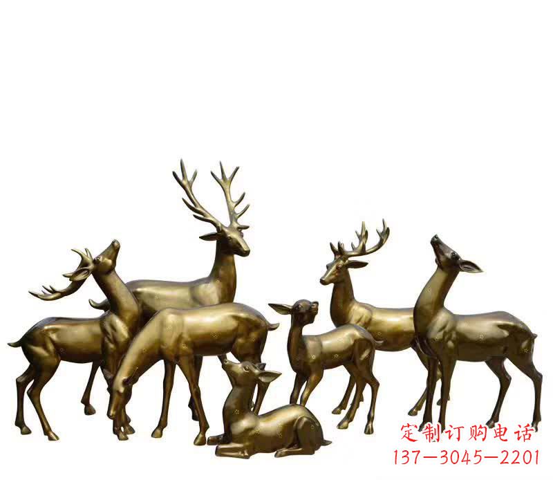 安阳精致精美,欣赏黄铜色鹿群雕塑