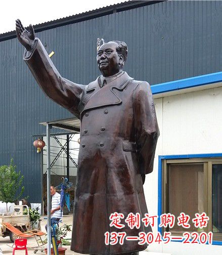 安阳铸造精美的挥手毛主席铜雕像