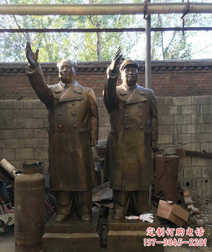 安阳毛主席伟人铜雕——永恒的领袖形象