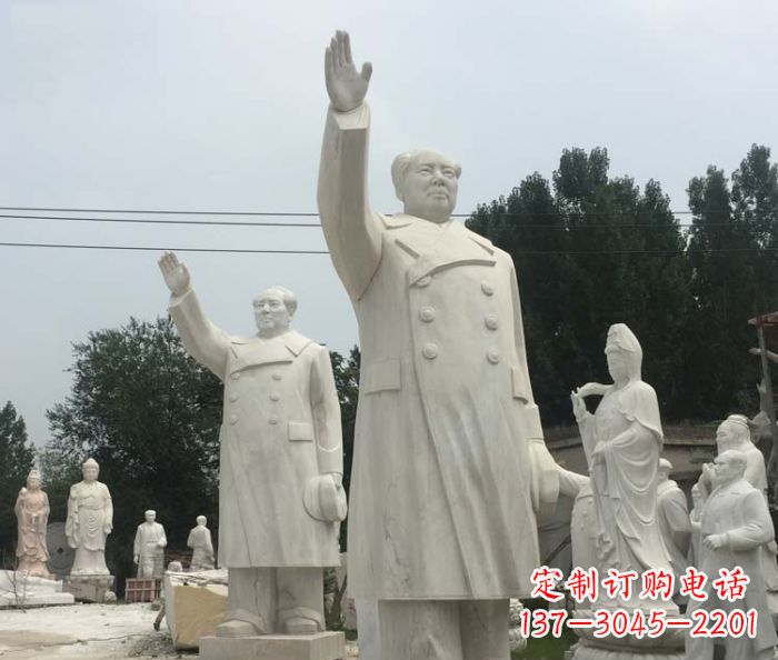 安阳挥手毛主席校园伟人石雕