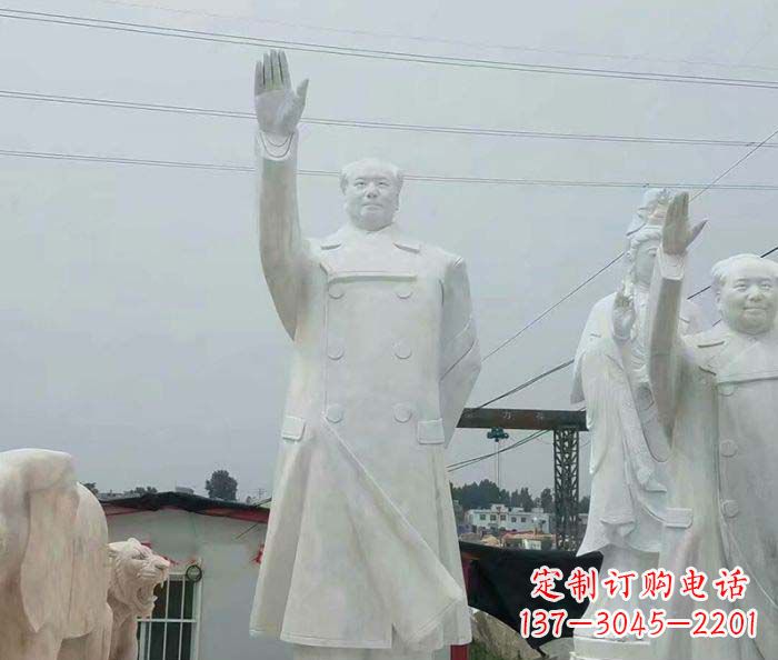 安阳毛泽东伟人石雕,永载史册