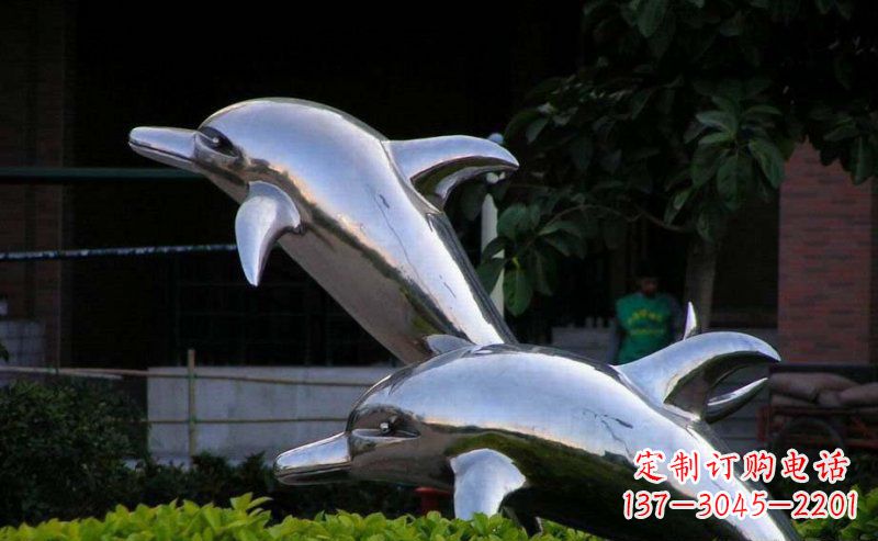 安阳彰显自由灵动的不锈钢跳跃海豚雕塑